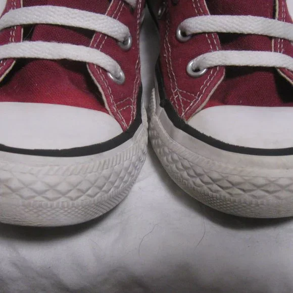 ***SOLD***Youth Converse All Star Chuck Taylor Red Canvas High Top Sneakers sz 1 - Picture 6 of 10